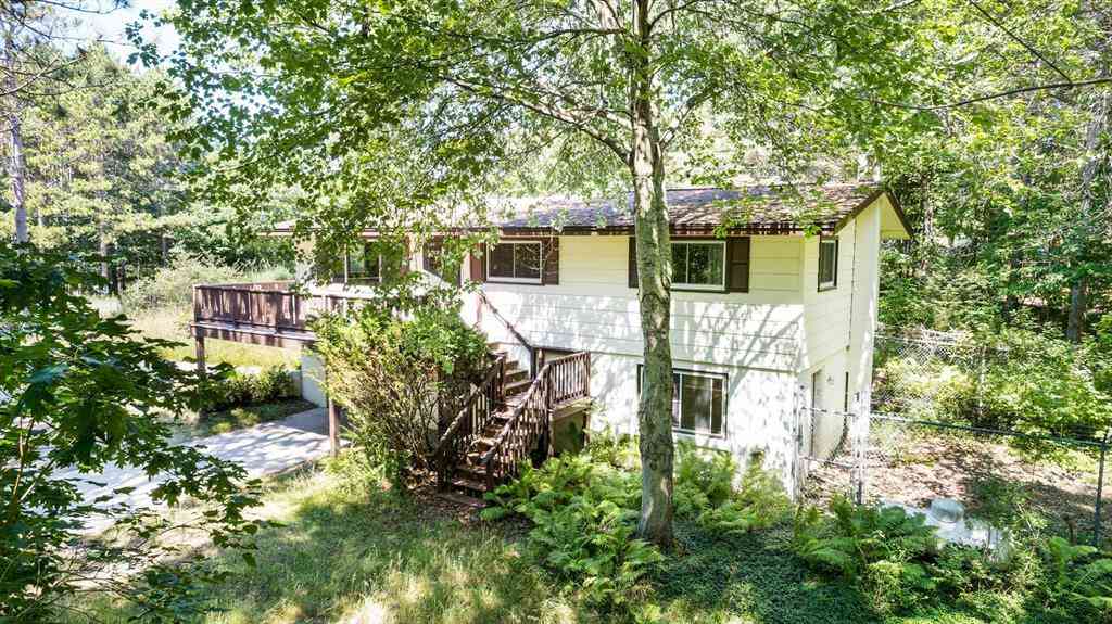 Homes For Sale - 1155 Michigan Avenue <br/> Frankfort, MI 49635