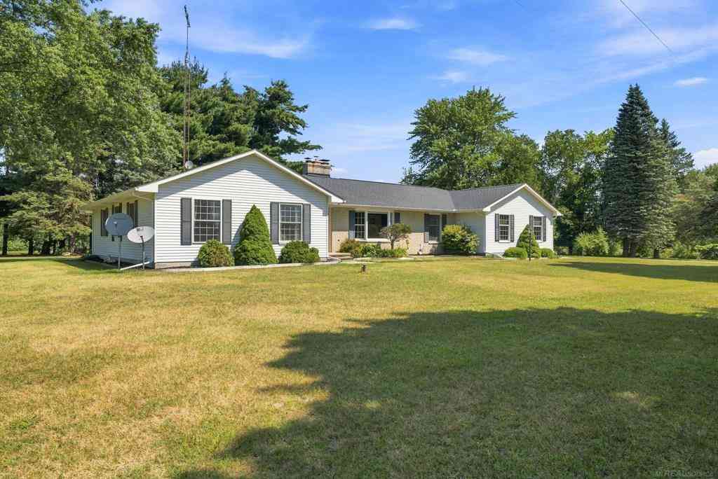 Homes For Sale - 6335 Townsend Road <br/> Applegate, MI 48401
