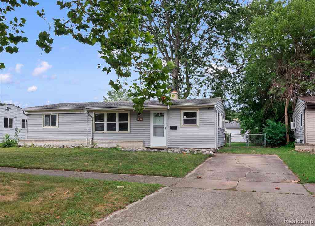 Homes For Sale - 1420 S Carlson Street <br/> Wayne County, Westland, MI 48186
