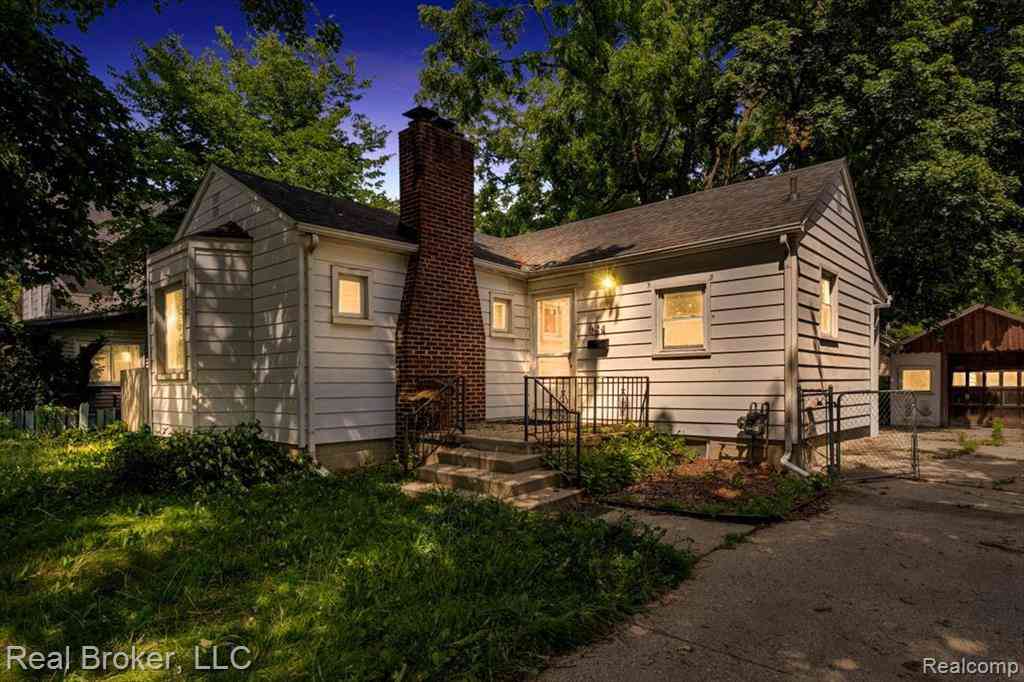 Homes For Sale - 624 N Prospect Road <br/> Washtenaw County, Ypsilanti, MI 48198