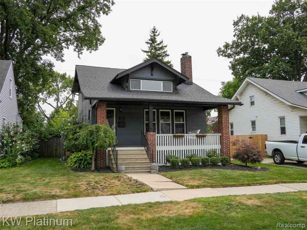 Homes For Sale - 250 Channing Street <br/> Ferndale, MI 48220