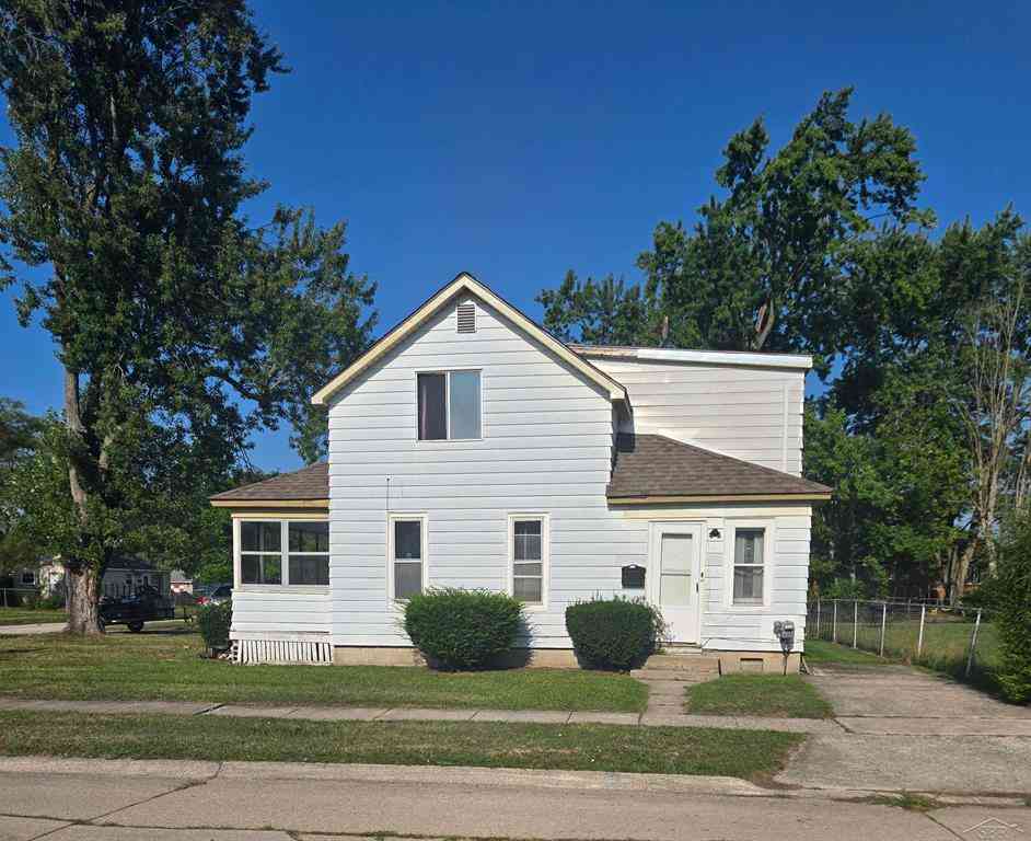 Homes For Sale - 519 Bradley Street <br/> Saginaw County, Saginaw, MI 48601
