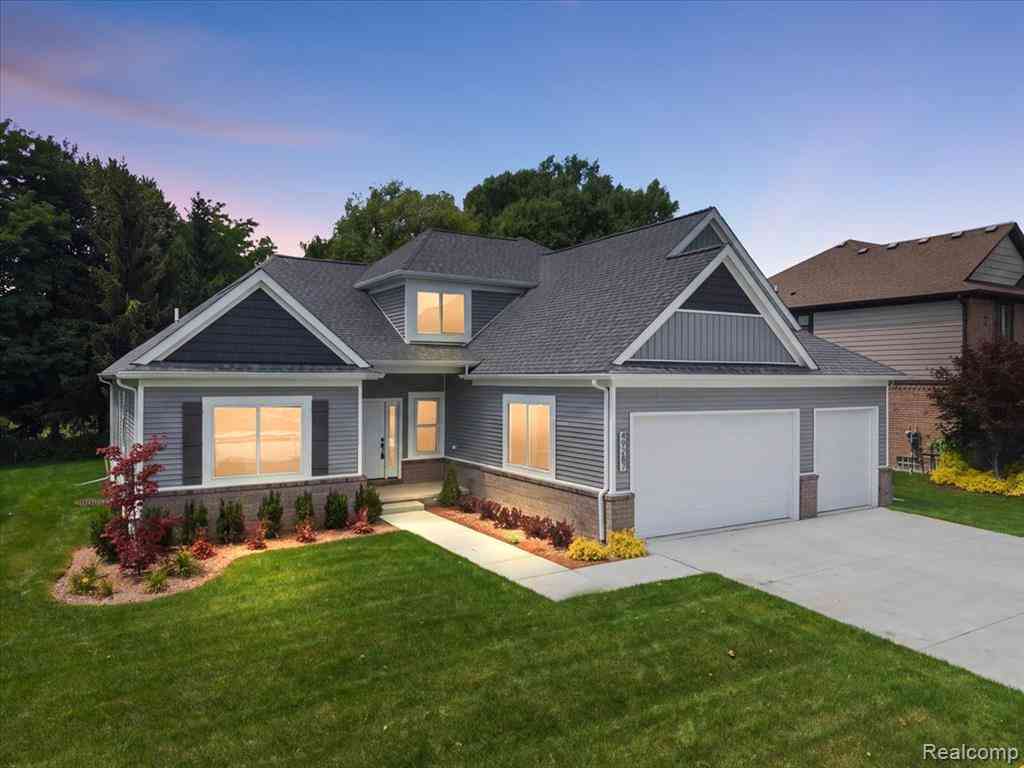 Homes For Sale - 49287 London Bridge Drive <br/> Macomb County, Macomb, MI 48044