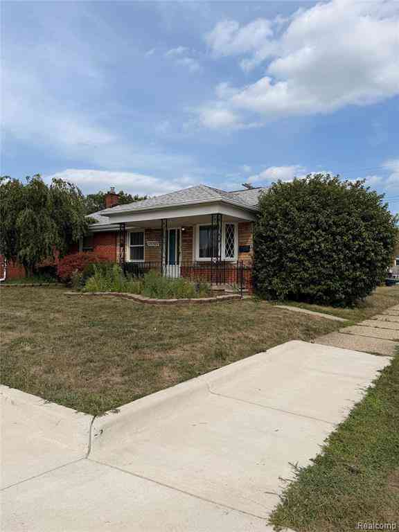 Homes For Sale - 28302 Edward Street <br/> Roseville, MI 48066