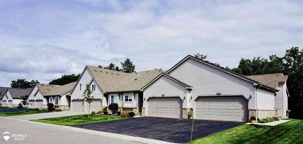 Condo For Sale - 28001 Gregory Street <br/> Grand Blanc, MI 48439