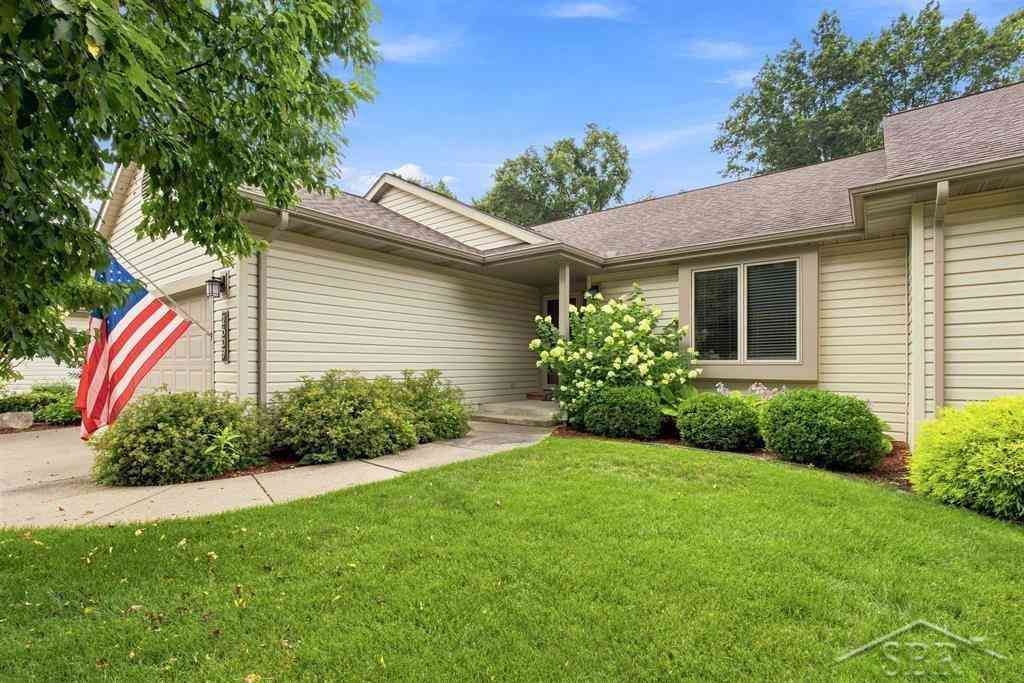 Condo For Sale - 2609 Schade West Drive <br/> Midland, MI 48640