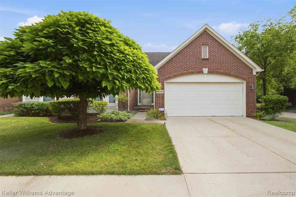Condo For Sale - 40781 Lenox Park Drive <br/> Novi, MI 48377