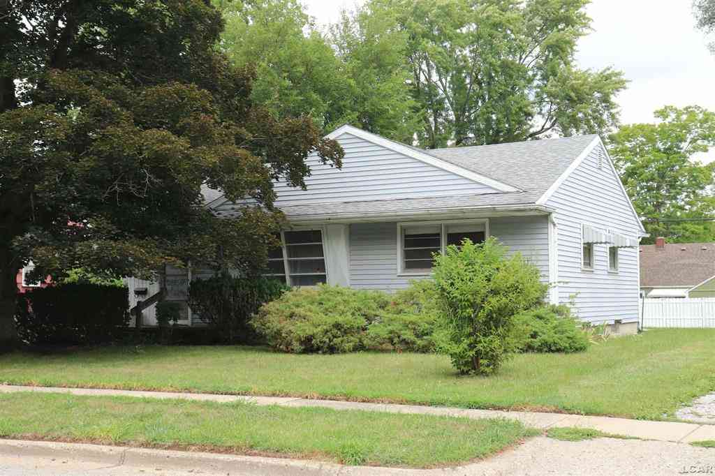 Homes For Sale - 712 Wenonah Street <br/> Tecumseh, MI 49286