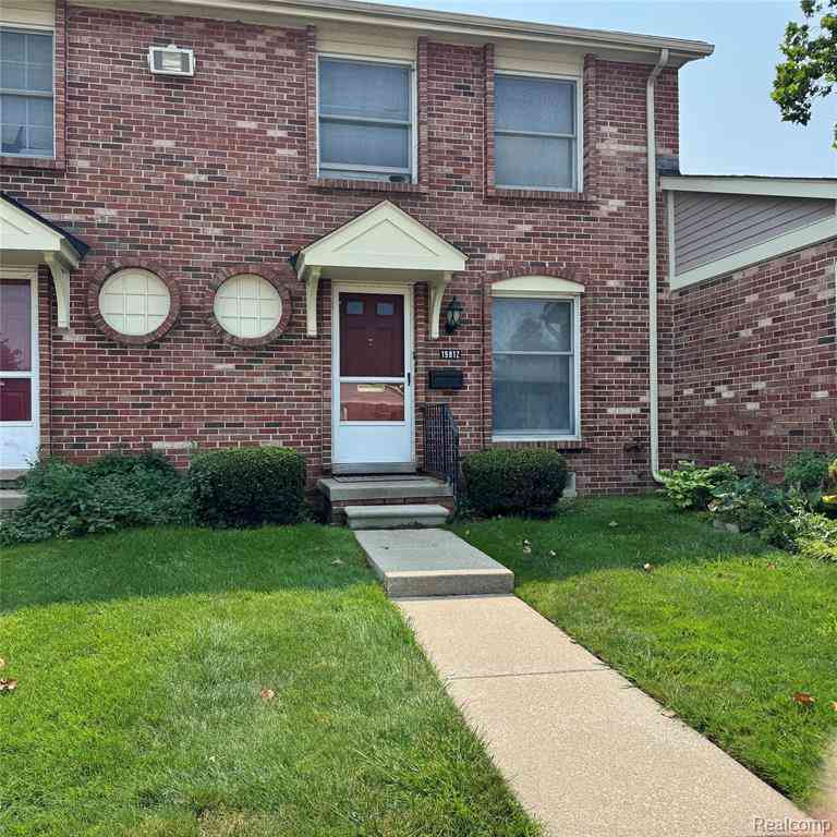 Condo For Sale - 19812 Great Oaks Circle   #371<br/> Clinton Township, MI 48036