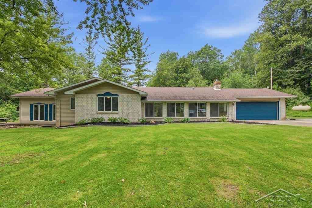 Homes For Sale - 2890 S Hoover Avenue <br/> Gladwin, MI 48624