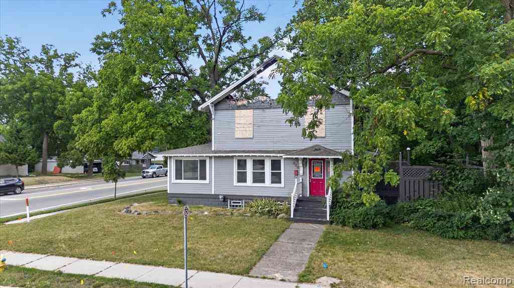 Homes For Sale - 938 W Oregon Street <br/> Lapeer, MI 48446