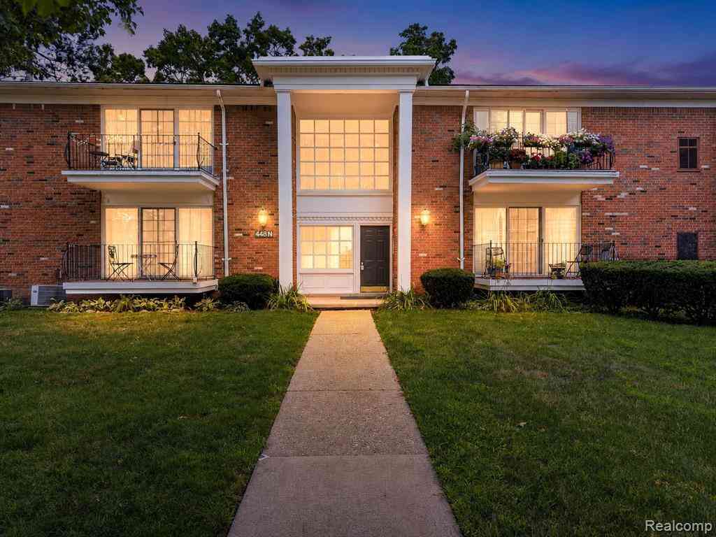 Condo For Sale - 448 N. Fox Hills Drive N N #A-4<br/> Oakland County, Bloomfield Hills, MI 48304