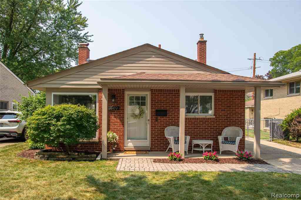 Homes For Sale - 449 N Webik Avenue <br/> Clawson, MI 48017