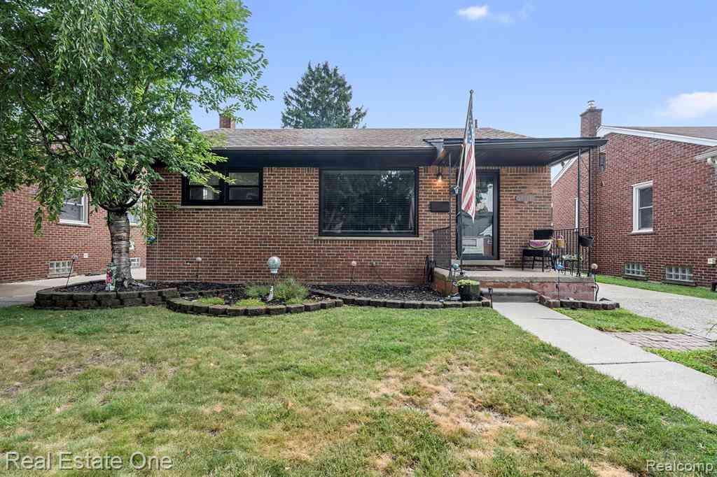 Homes For Sale - 9381 Fox Avenue <br/> Allen Park, MI 48101