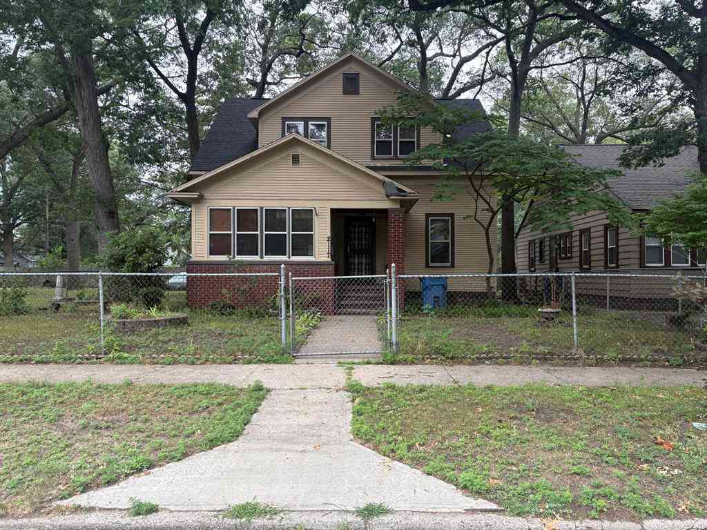 Homes For Sale - 2117 Jefferson Street <br/> Muskegon County, Muskegon Heights, MI 49444