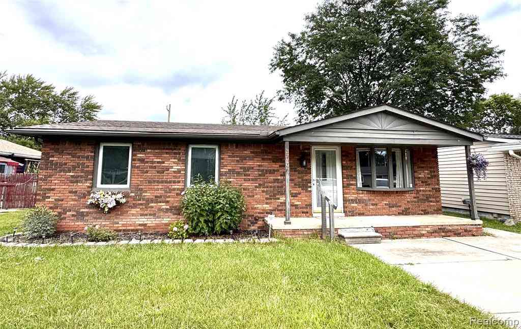Homes For Sale - 37197 Jefferson Avenue <br/> Harrison Township, MI 48045