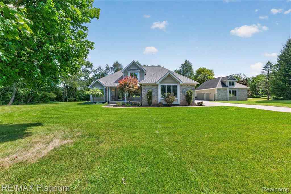 Homes For Sale - 56 Wilderness Lake Court <br/> Milford, MI 48380