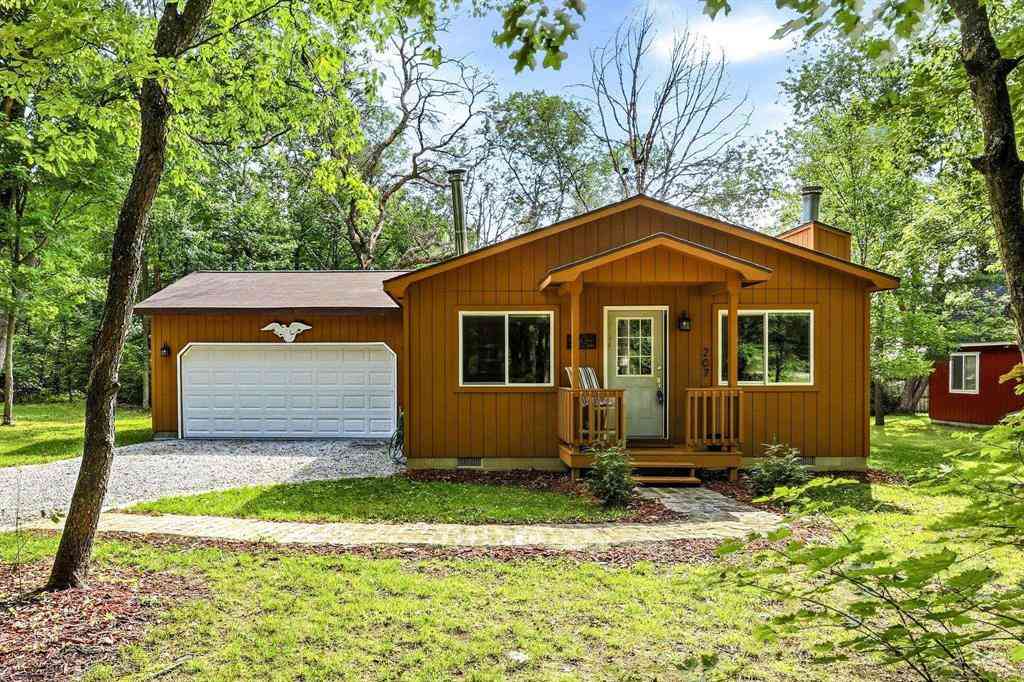 Homes For Sale - 207 Butterfield Lane <br/> Roscommon County, Houghton Lake, MI 48629