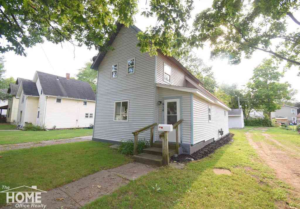 Homes For Sale - 614 Alger Avenue <br/> Shiawassee County, Owosso, MI 48867