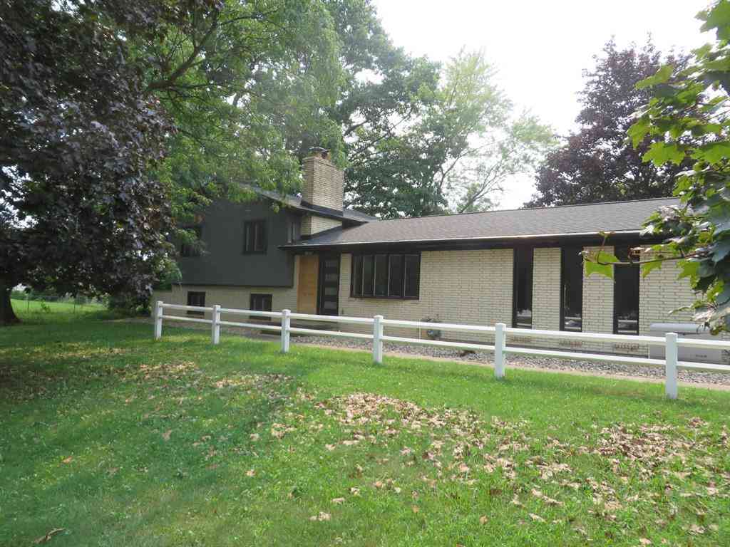 Homes For Sale - 5591 Wing Avenue Se SE<br/> Kentwood, MI 49512