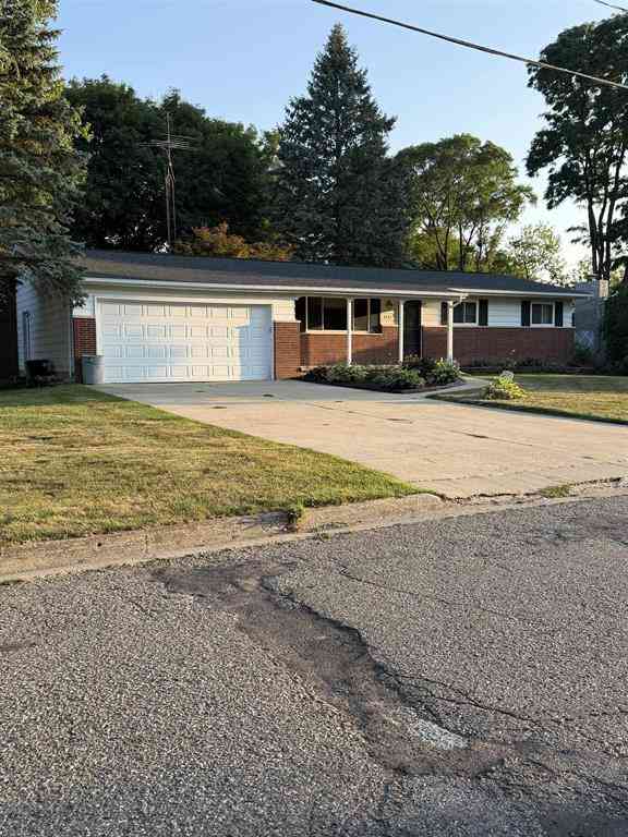 Homes For Sale - 5117 Monticello Drive <br/> Swartz Creek, MI 48473