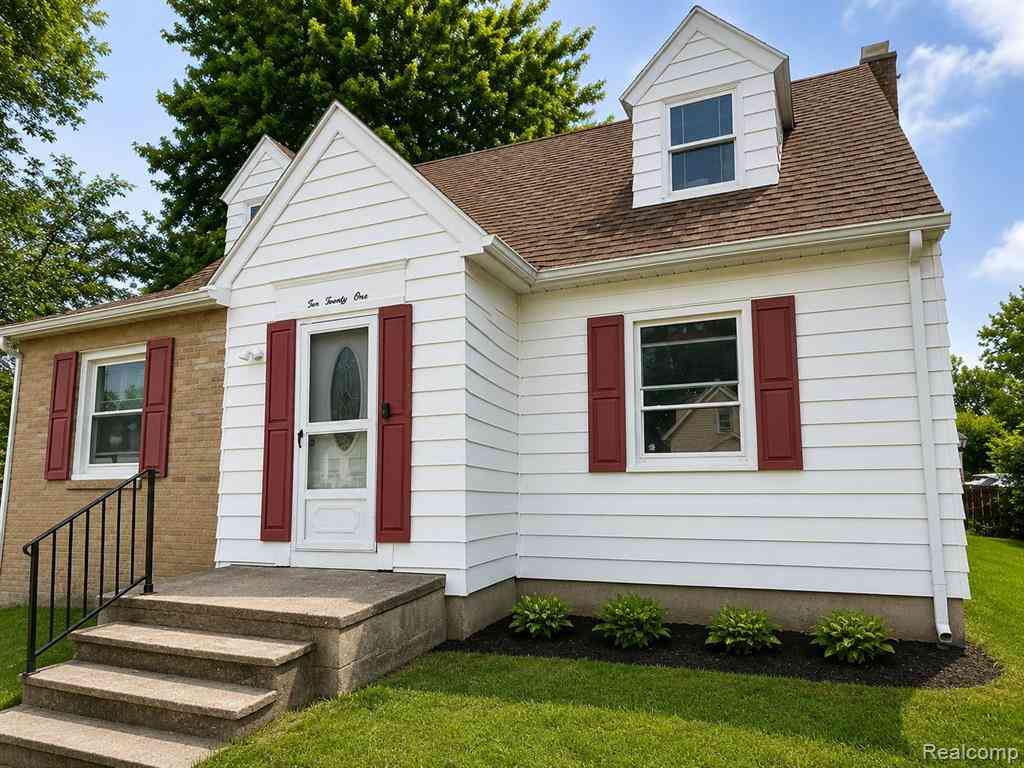 Homes For Sale - 1021 Hapeman Street <br/> Lansing, MI 48915