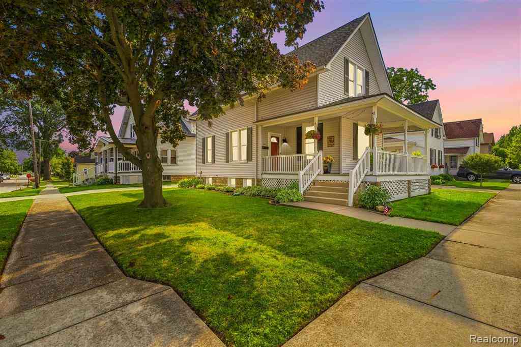 Homes For Sale - 503 Trumbull Street <br/> Saint Clair, MI 48079