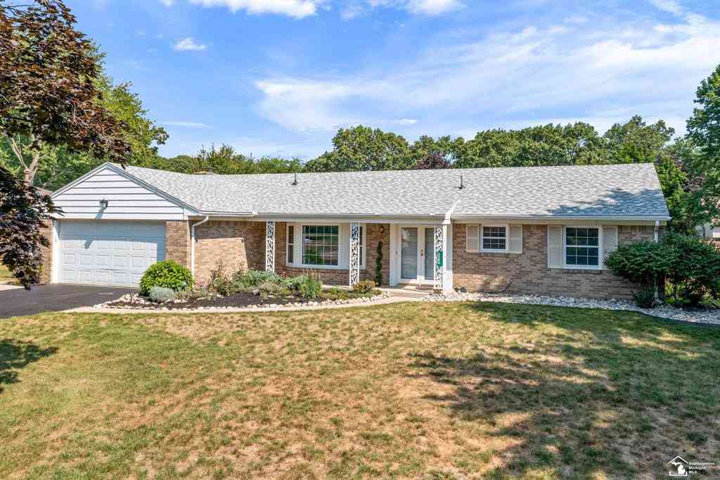 Homes For Sale - 3384 Springdale Drive <br/> Monroe County, Lambertville, MI 48144