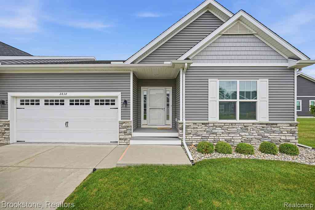 Condo For Sale - 2838 Blue Sky Drive  #42<br/> Howell, MI 48843
