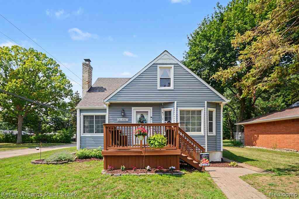 Homes For Sale - 31607 Lexington Heights <br/> Macomb County, Warren, MI 48092