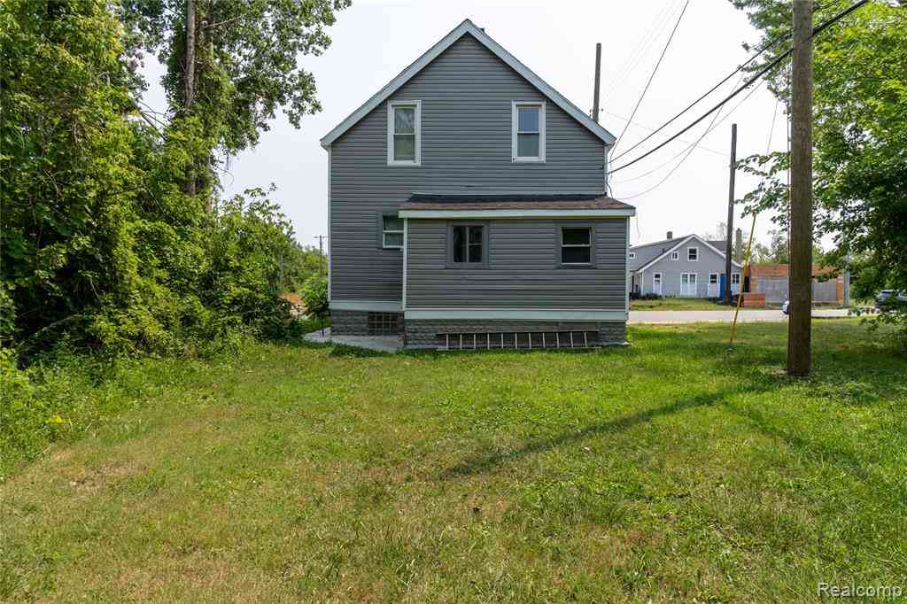 Homes For Sale - 9325 E Warren Avenue <br/> Detroit, MI 48214