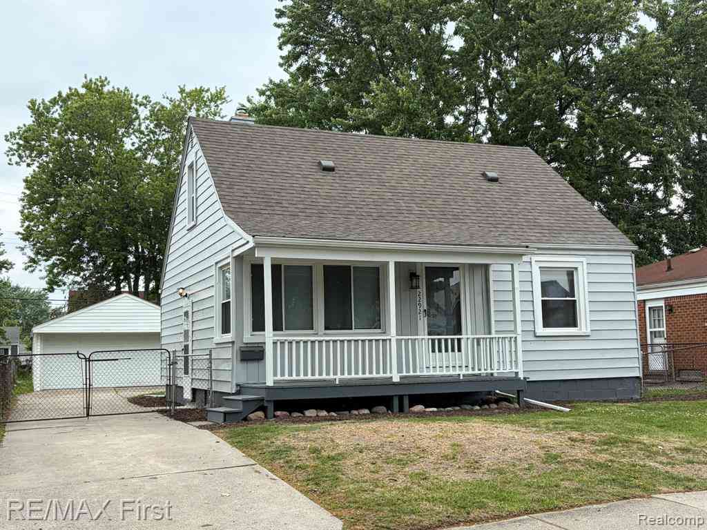 Homes For Sale - 22921 Gaukler Street <br/> Macomb County, Saint Clair Shores, MI 48080