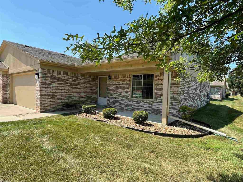 Condo For Sale - 41625 Berly Drive <br/> Clinton Township, MI 48038