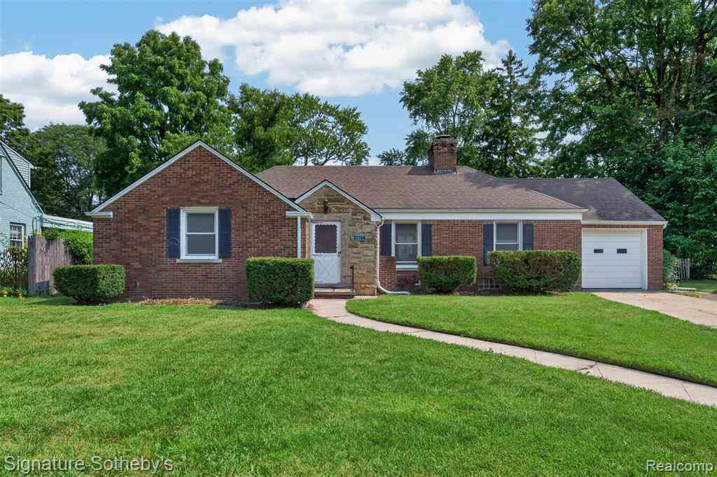 Homes For Sale - 27786 California Drive Ne NE<br/> Lathrup Village, MI 48076