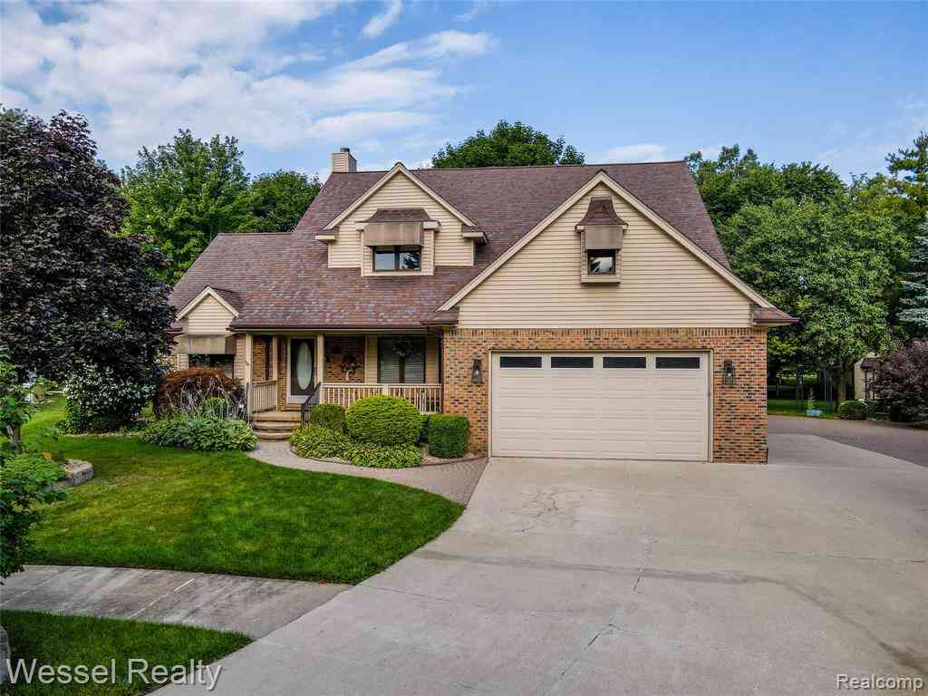 Homes For Sale - 12211 Mentz Drive <br/> Romeo, MI 48065