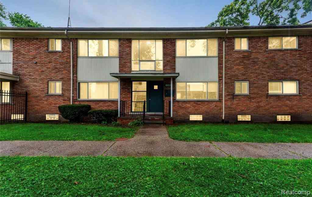 Condo For Sale - 17332 Bentler   #304<br/> Detroit, MI 48219