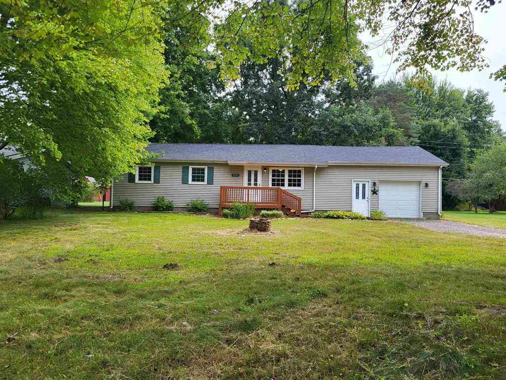 Homes For Sale - 4743 Brown Road <br/> Vassar, MI 48768