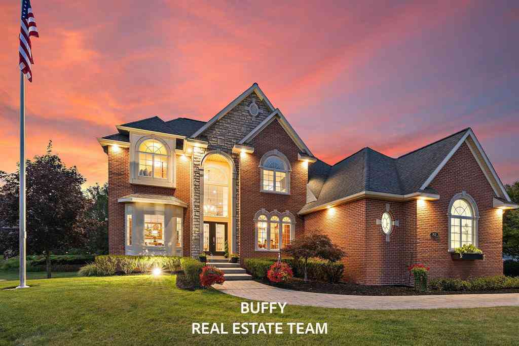 Homes For Sale - 162 Meadows Drive <br/> Norton Shores, MI 49444