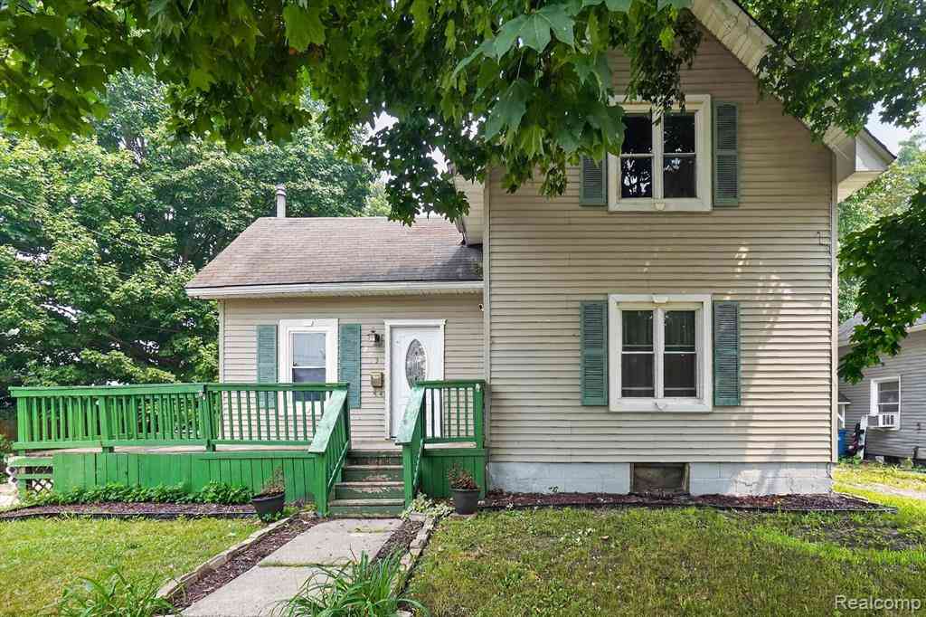 Homes For Sale - 203 Grant Street <br/> Oakland County, Holly, MI 48442