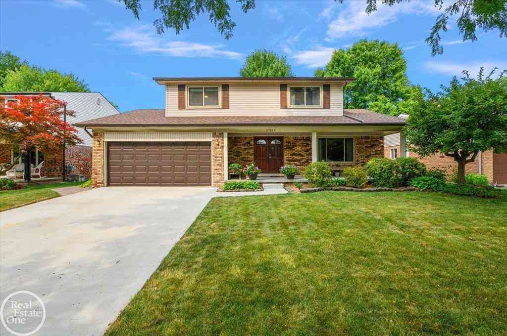 Homes For Sale - 47085 James Road <br/> Macomb County, Macomb, MI 48044
