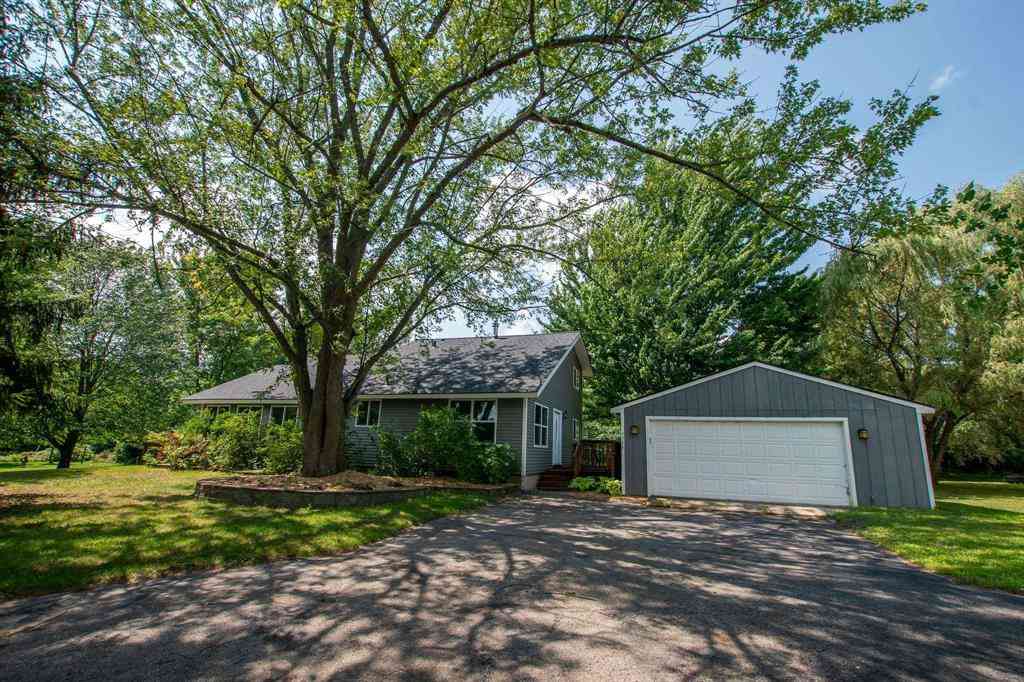 Homes For Sale - 5994 Marilyn Court <br/> Traverse City, MI 49685