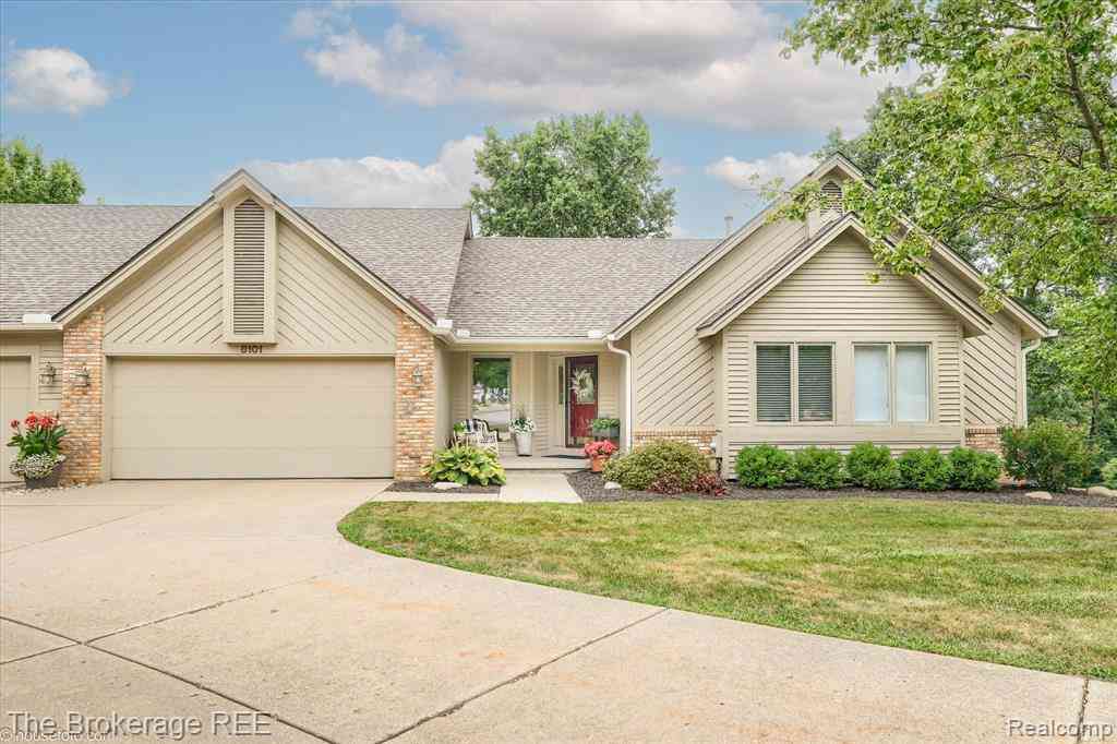 Condo For Sale - 8101 Sawgrass Trail <br/> Grand Blanc, MI 48439