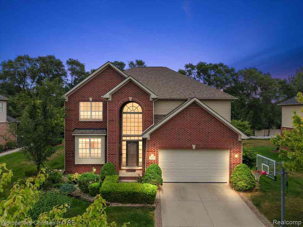 Homes For Sale - 24354 Amanda Lane <br/> Novi, MI 48375