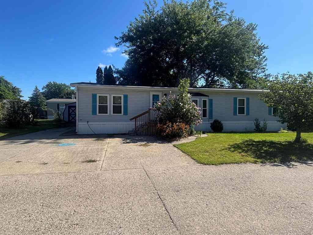 Homes For Sale - 14288 Winters Creek W W<br/> Ottawa County, West Olive, MI 49460