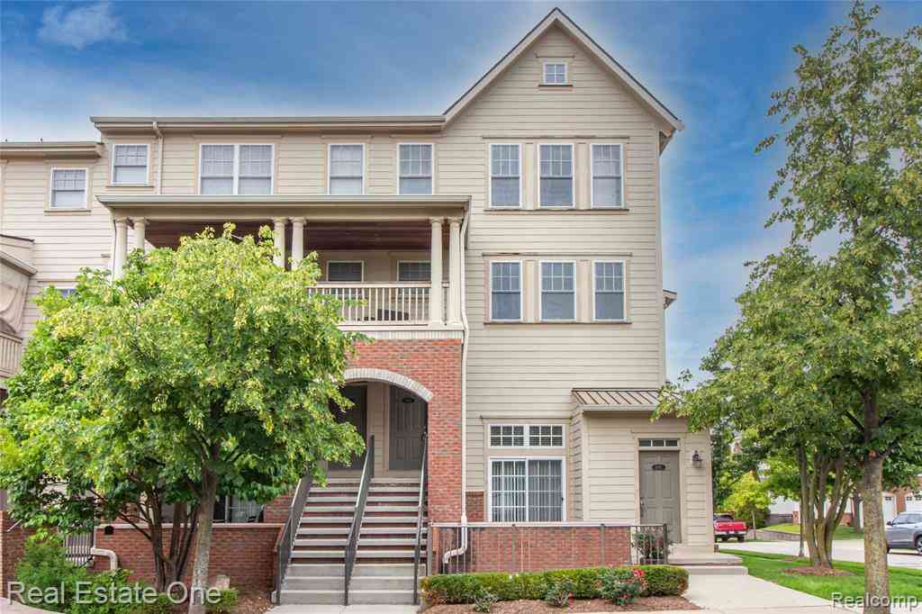 Condo For Sale - 3939 Forester Boulevard <br/> Auburn Hills, MI 48326