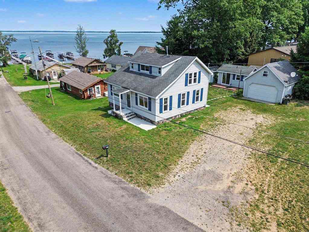 Homes For Sale - 110 Guernsey Avenue <br/> Roscommon County, Houghton Lake, MI 48629