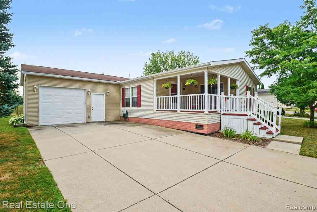 Homes For Sale - 115 Riverview Drive  <br/> Lapeer, MI 48446