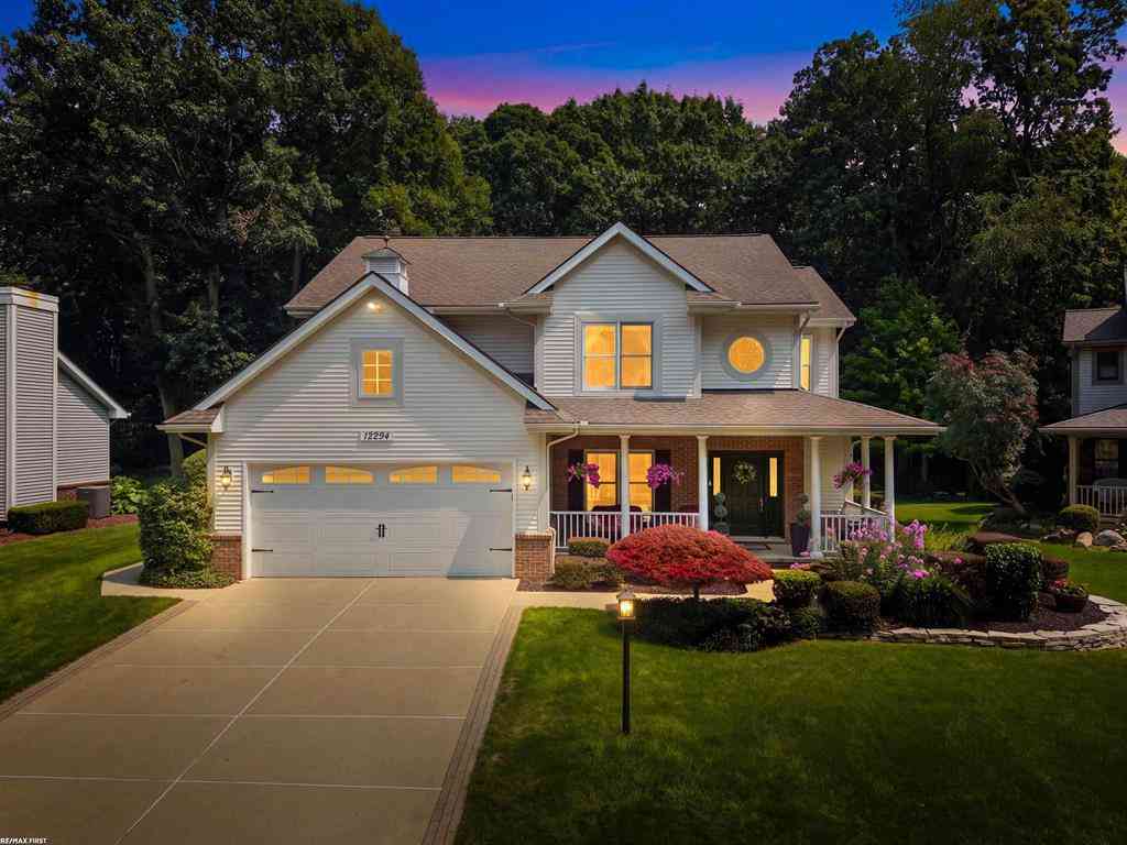 Homes For Sale - 12294 Parkside Circle <br/> Macomb County, Washington, MI 48094