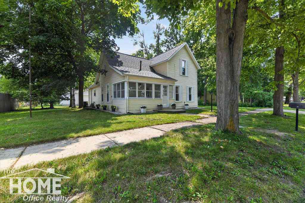 Homes For Sale - 1217 Frederick Street <br/> Shiawassee County, Owosso, MI 48867