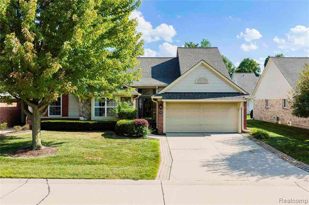 Condo For Sale - 5786 Ortman Drive <br/> Sterling Heights, MI 48314